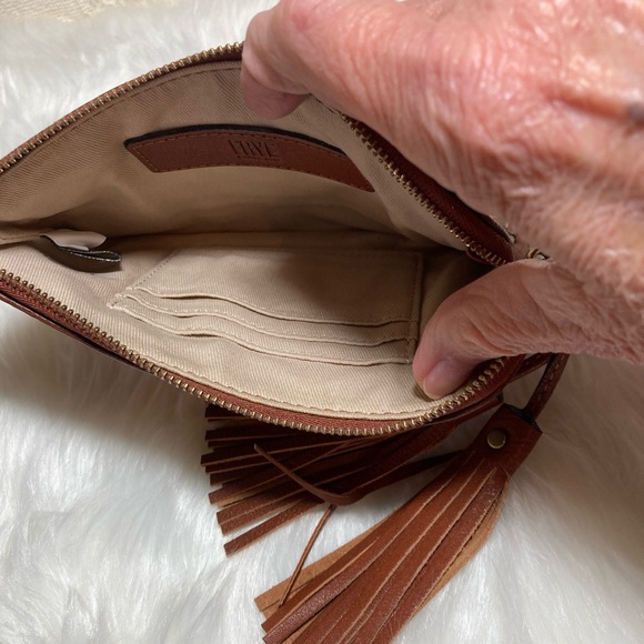 NWOT Frye Cognac Paige Leather Wristlet W/Tassles - Picture 4 of 4